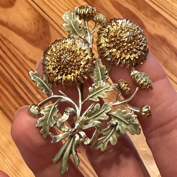 Fall Brooch Rare-Exquisite brand-Chrysanthemum series-Vintage from England - Picture 1 of 13
